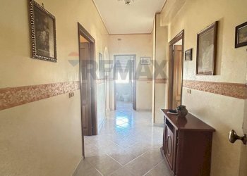 Hall / corridoio - Trilocale Via Reno
 
9, Priolo Gargallo - foto 14