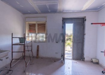 Stanza vuota - Villa via garda
 
51, Melilli - foto 15
