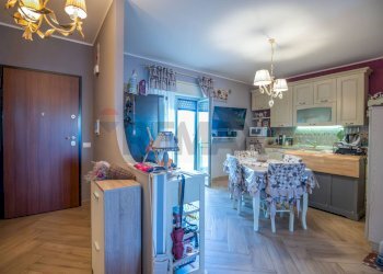 Cucina - Quadrilocale via delle orchidee
 
19, Melilli - foto 5