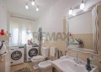 Bagno - Quadrilocale via delle orchidee
 
19, Melilli - foto 10