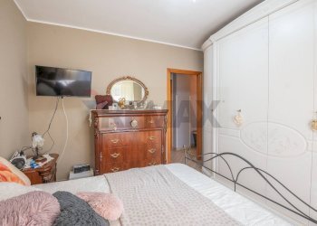 Camera / camera da letto - Quadrilocale via delle orchidee
 
19, Melilli - foto 13