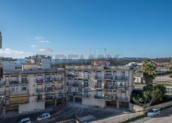 Edificio all\'aperto - Quadrilocale via delle orchidee
 
19, Melilli - foto 26