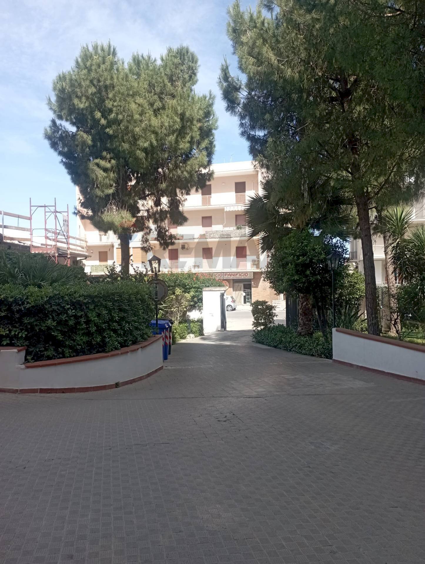 Edificio all\'aperto - Four-room apartment viale Tunisi
 
37, Siracusa - photo 1