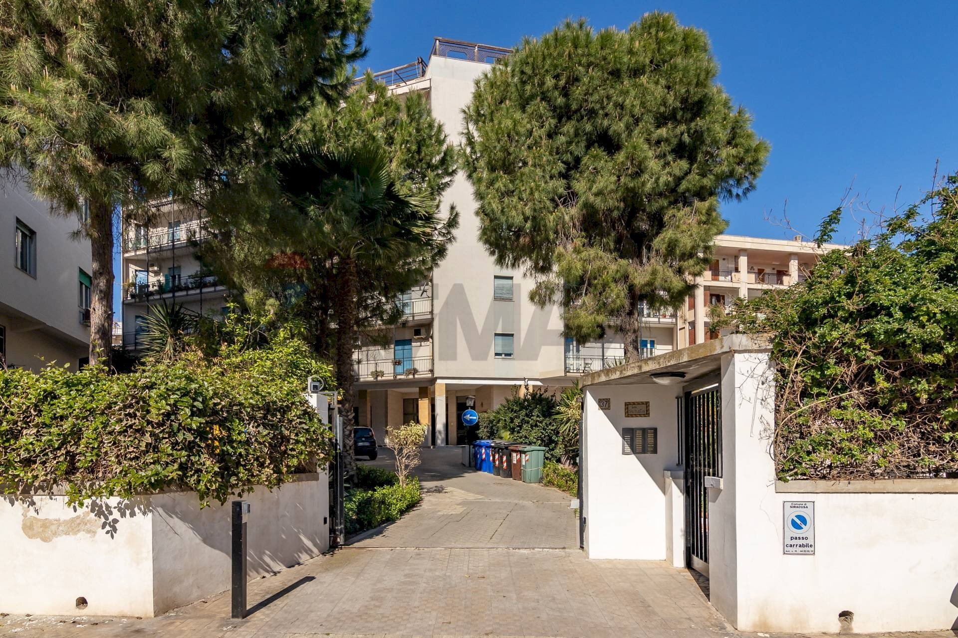 Edificio all\'aperto - Quadrilocale viale Tunisi
 
37, Siracusa - foto 1