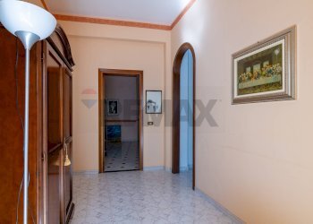 Hall / corridoio - Quadrilocale viale Tunisi
 
37, Siracusa - foto 12