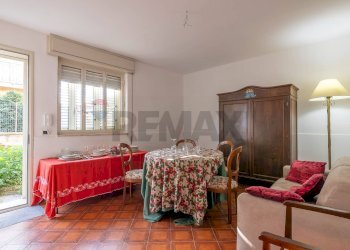 Sala da pranzo - Casa semi indipendente Via Resuttano
 
6, Siracusa - foto 17