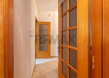 Hall / corridoio - Casa semi indipendente Via Resuttano
 
6, Siracusa - foto 19