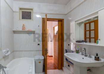 Bagno - Casa semi indipendente Via Resuttano
 
6, Siracusa - foto 23