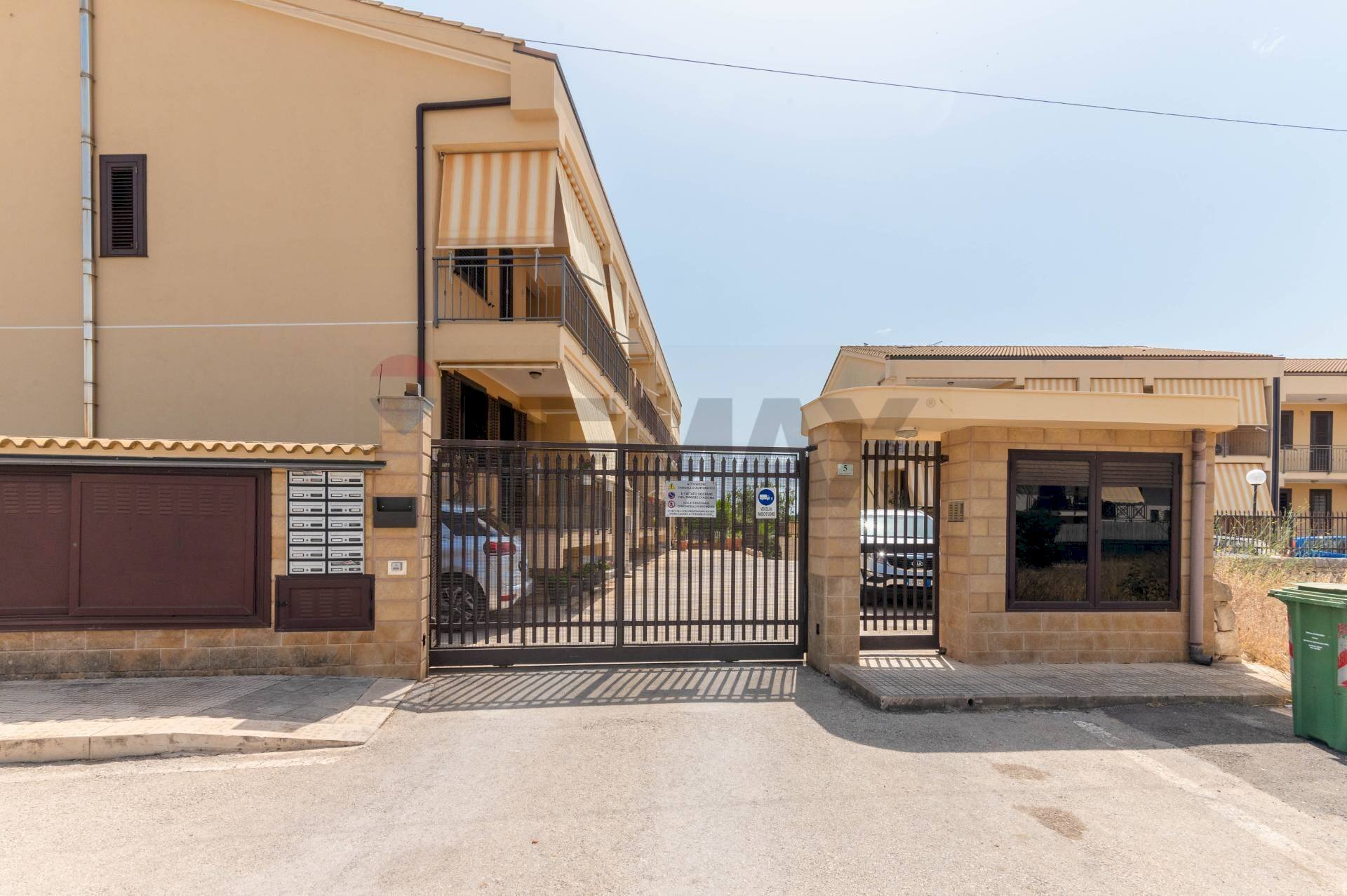 Edificio all\'aperto - Semi-detached house via tacito
 
5, Siracusa - photo 1