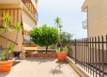 Terrazza - Casa semi indipendente via tacito
 
5, Siracusa - foto 5