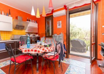 Sala da pranzo - Casa semi indipendente via tacito
 
5, Siracusa - foto 6