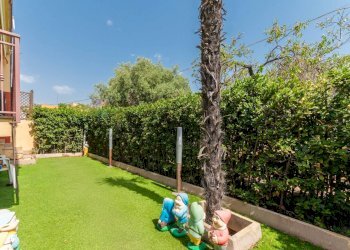 Giardino - Casa semi indipendente via tacito
 
5, Siracusa - foto 13