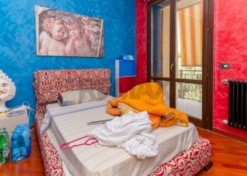 Camera / camera da letto - Casa semi indipendente via tacito
 
5, Siracusa - foto 19