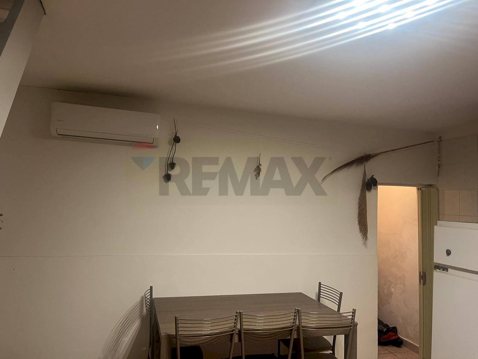 Sala da pranzo - Casa indipendente VIA VINCENZO MOSCUZZA
9, Siracusa - foto 2