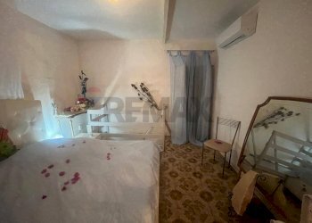 Camera / camera da letto - Casa indipendente VIA VINCENZO MOSCUZZA
 
9, Siracusa - foto 23