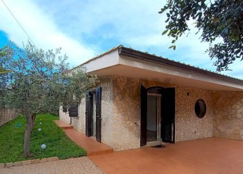 Casa all\'aperto - Villa S. Lorenzo Strada V
 
35, Noto - foto 1