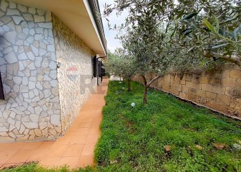 Giardino - Villa S. Lorenzo Strada V
 
35, Noto - foto 11