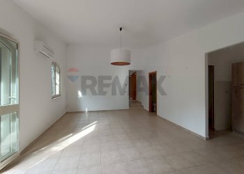 Stanza vuota - Villa S. Lorenzo Strada V
 
35, Noto - foto 12