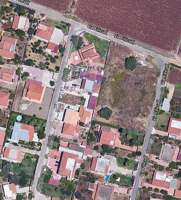 Posizione della mappa - Terreno edificabile VIA FILICUDI
 
sn, Siracusa - foto 3