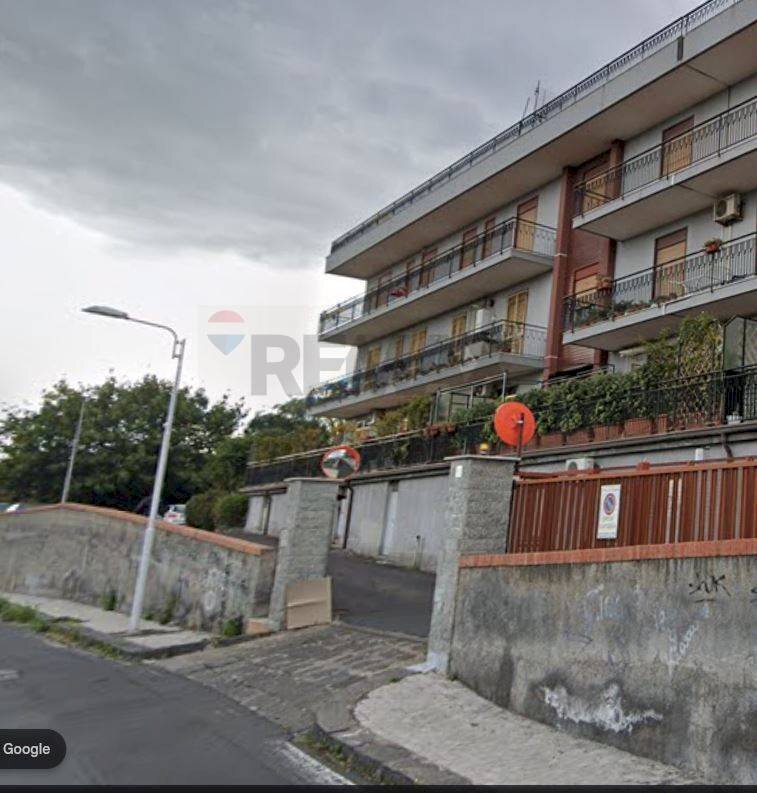 Edificio all\'aperto - Box Via Bronte
 
76, Catania - foto 1