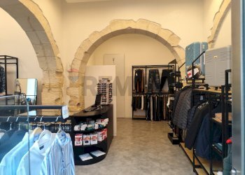 Cabina armadio - Attività Commerciale Corso Gelone, Siracusa - foto 5