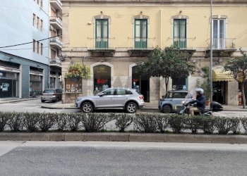 Edificio all\'aperto - Attività Commerciale Corso Gelone, Siracusa - foto 16