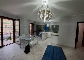 Sala da pranzo - Trilocale Via Leonardo Sciascia
 
13, Floridia - foto 4