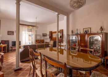 Sala da pranzo - Casa indipendente Via Giovanni Pascoli
 
11, Rosolini - foto 8