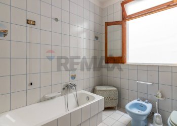 Bagno - Casa indipendente Via Giovanni Pascoli
 
11, Rosolini - foto 12