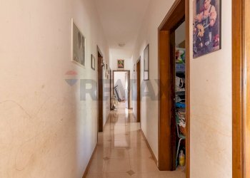 Hall / corridoio - Casa indipendente Via Giovanni Pascoli
 
11, Rosolini - foto 25