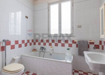 Bagno - Casa indipendente Via Giovanni Pascoli
 
11, Rosolini - foto 36