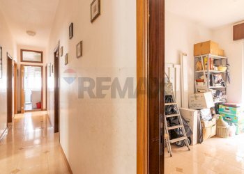 Hall / corridoio - Casa indipendente Via Giovanni Pascoli
 
11, Rosolini - foto 38