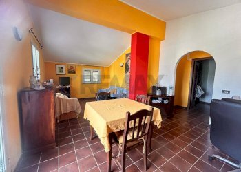 Sala da pranzo - Villa CONTRADA FERRANTE POLICARETTO
 
SN, Augusta - foto 45