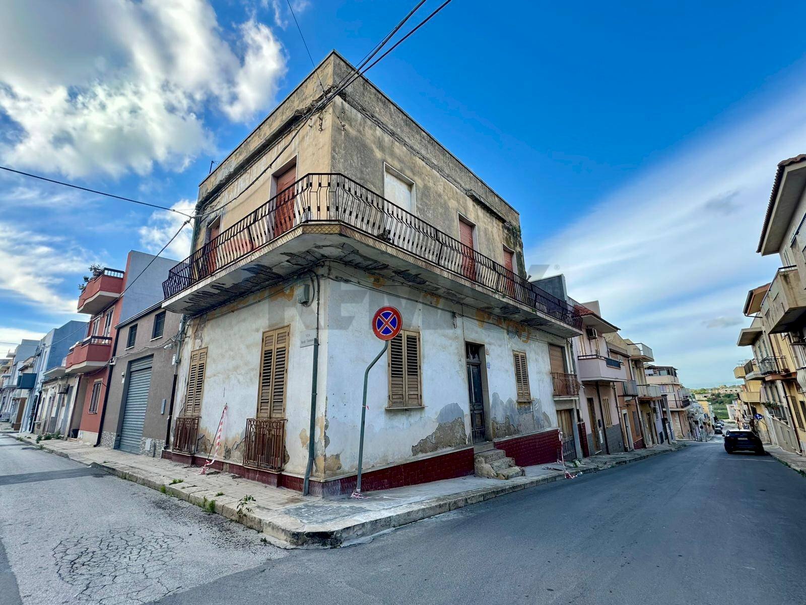 Edificio all\'aperto - Casa indipendente Via Giacomo dei Medici
 
84, Pachino - foto 2