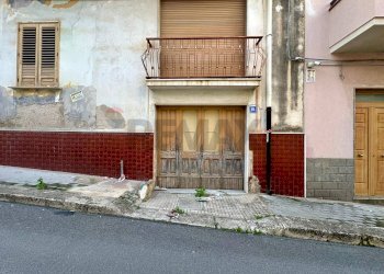 Edificio all\'aperto - Casa indipendente Via Giacomo dei Medici
 
84, Pachino - foto 8