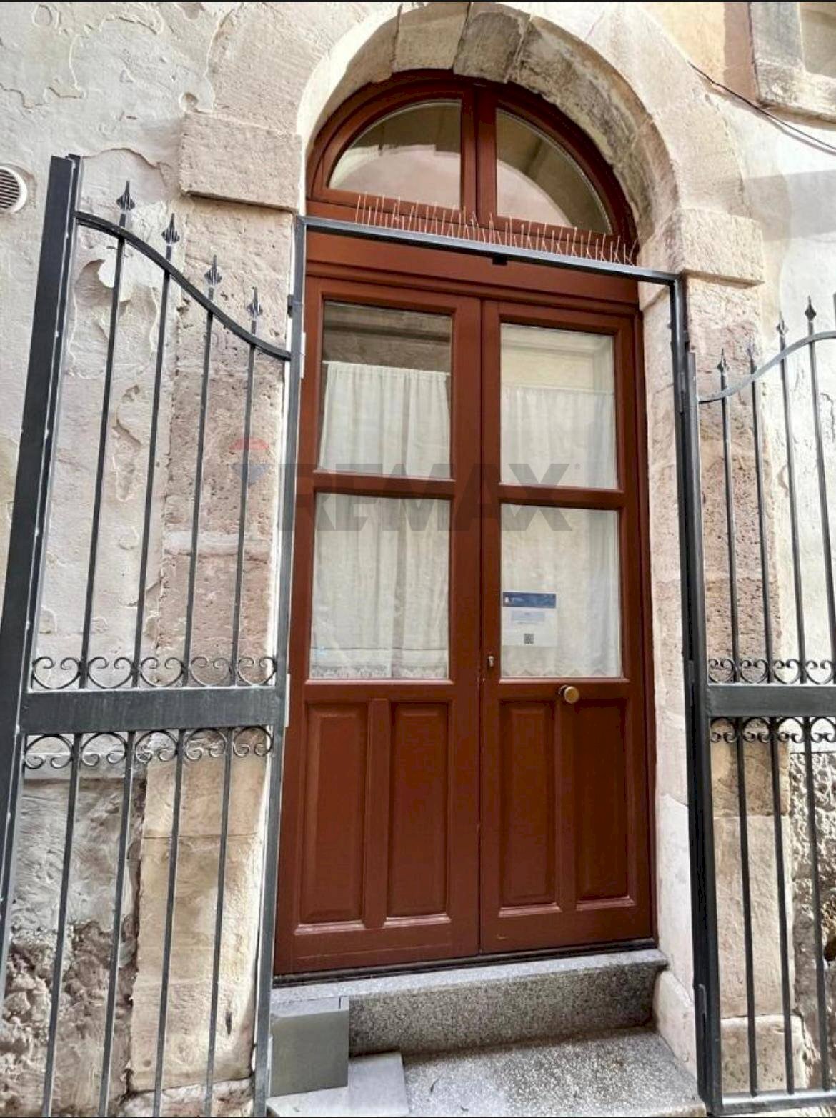 Edificio all\'aperto - Two-room apartment C.M. AREZZO
1, Siracusa - photo 2