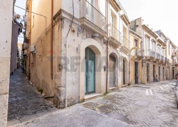 Edificio all\'aperto - Bilocale C.M. AREZZO
 
1, Siracusa - foto 30