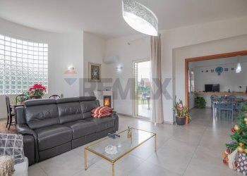 Soggiorno - Villa rapisardi
 
1, Melilli - foto 7