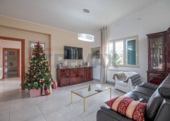 Soggiorno - Villa rapisardi
 
1, Melilli - foto 29