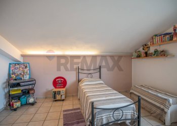 Camera / camera da letto - Villa rapisardi
 
1, Melilli - foto 45