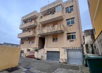 Facciata - Quadrilocale Via San Giovanni
 
18, Melilli - foto 1