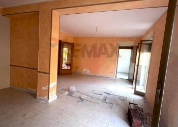 Soggiorno - Quadrilocale Via San Giovanni
 
18, Melilli - foto 2