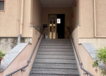 Scale esterne - Quadrilocale Via San Giovanni
 
18, Melilli - foto 14