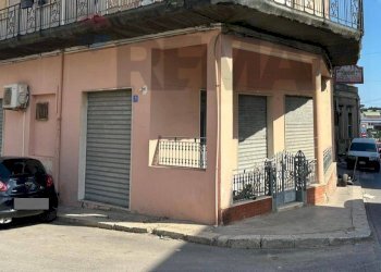 Edificio all\'aperto - Locale Commerciale Via Dello Stadio
 
5, Pachino - foto 3