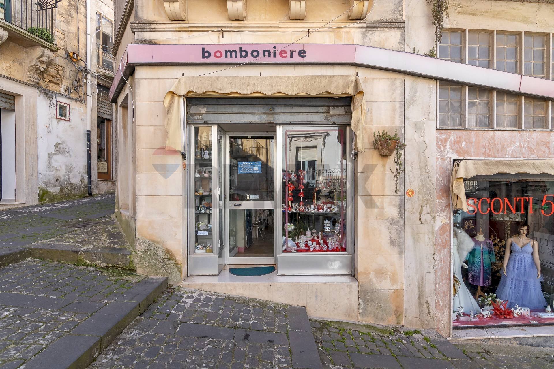 Edificio all\'aperto - Shop via maestranza
 
31, Palazzolo Acreide - photo 1