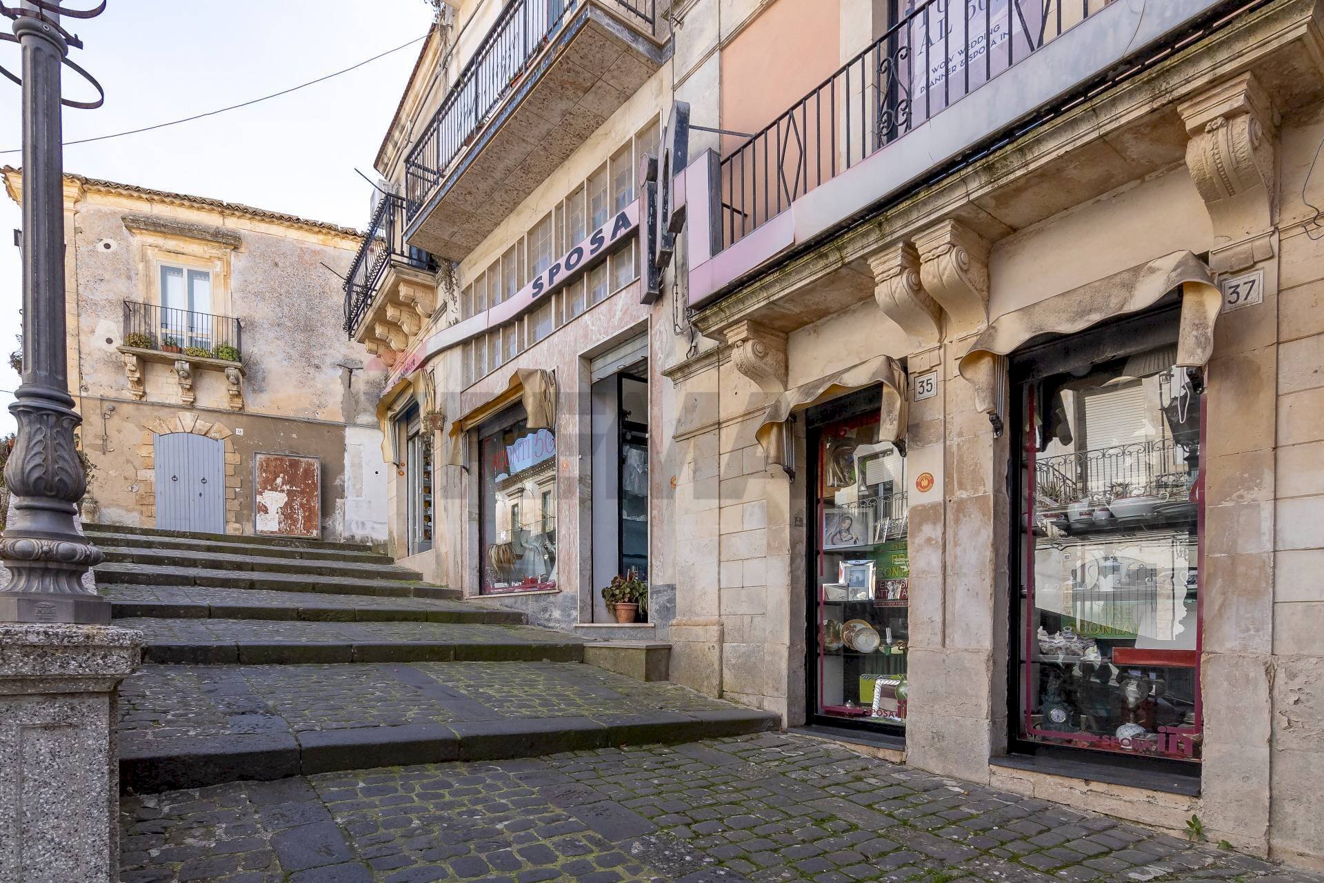 Edificio all\'aperto - Shop via maestranza
31, Palazzolo Acreide - photo 2