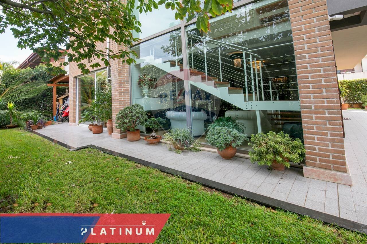 Giardino - Villa via enrico di luciano
 
1, Siracusa - photo 2