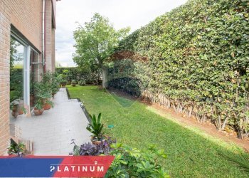 Giardino - Villa via enrico di luciano
 
1, Siracusa - foto 4