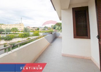 Balcone - Villa via enrico di luciano
 
1, Siracusa - foto 24