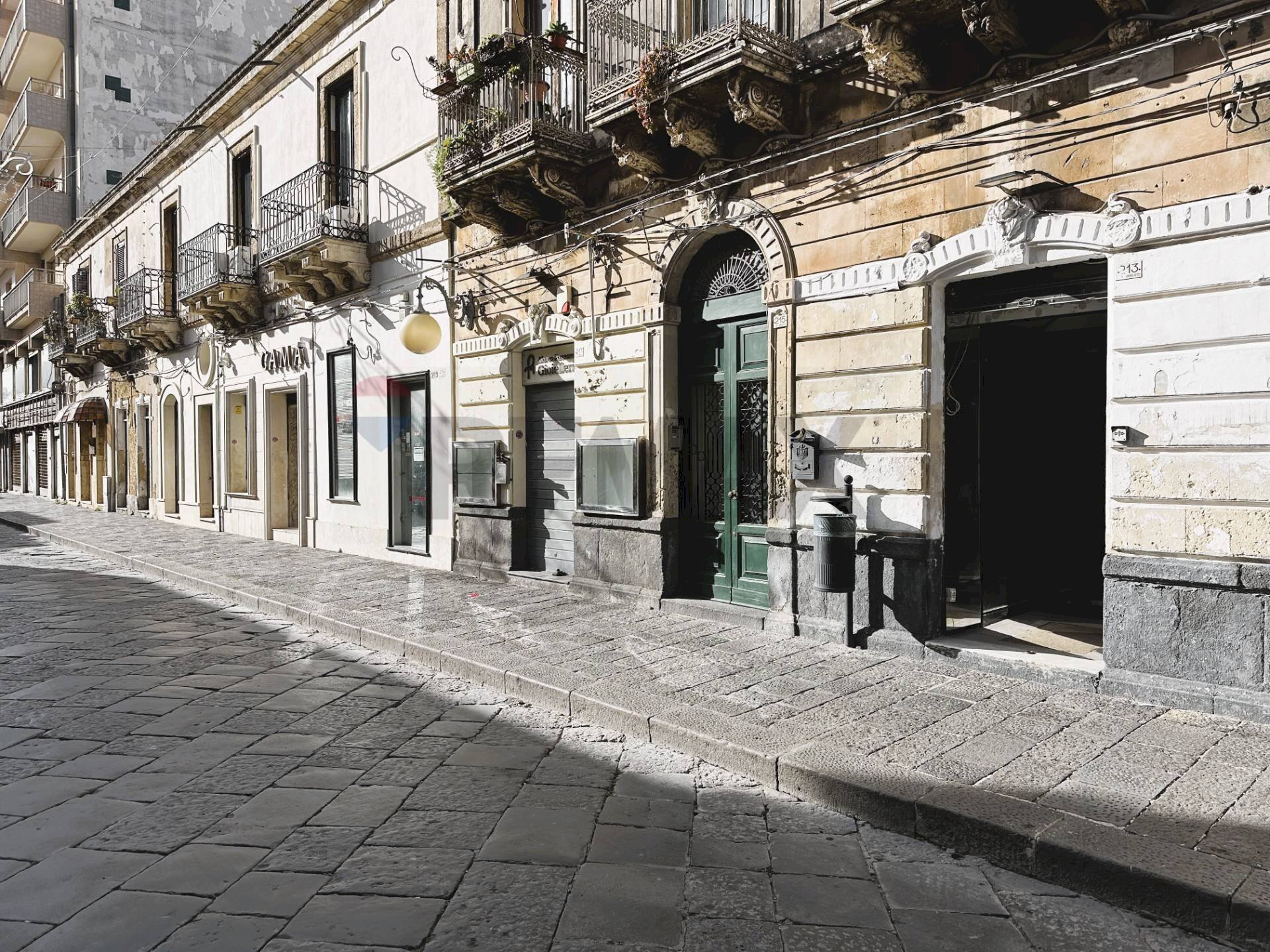 Edificio all\'aperto - Commercial Premises via principe umberto
213, Augusta - photo 2